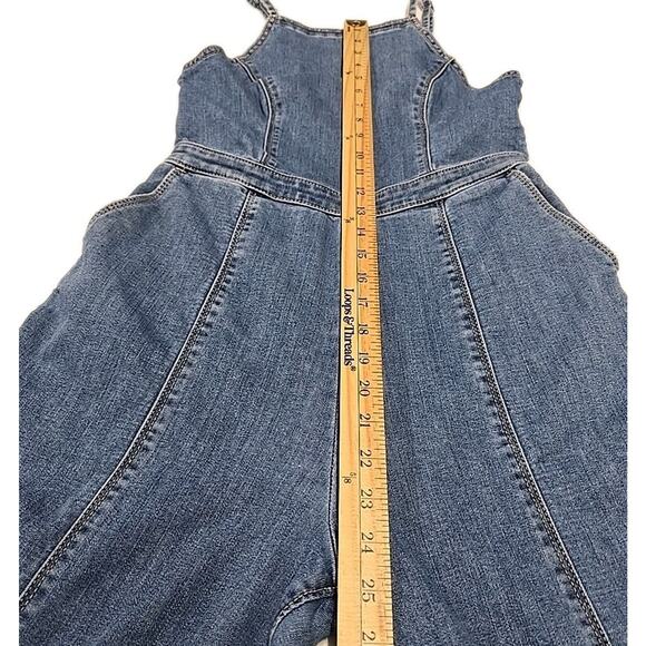 Hollister Womens Stretch Denim Wide-Leg Cropped Jumpsuit Sz S Smocked Pockets - Picture 9 of 11